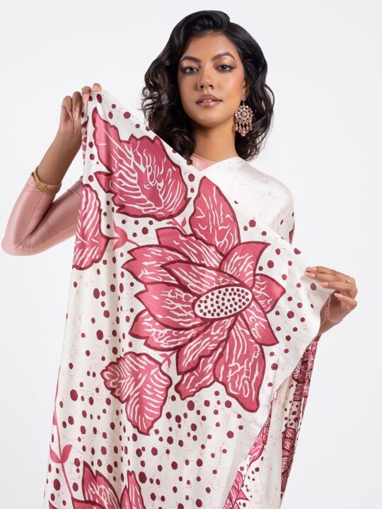 close-up-of-digital-print-on-satin-saree