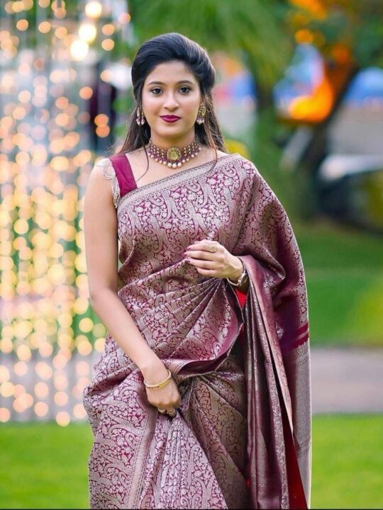 Organic Banarasi saree in lichi silk fabric for weddings by Pramukhmart