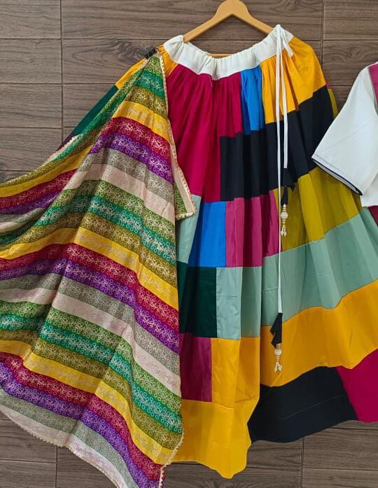 Cambric Cotton Dupatta with Cut Pest Design