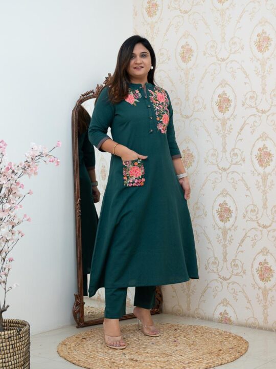 Woman wearing embroidered cotton kurti with pant set – Pramukhmart
