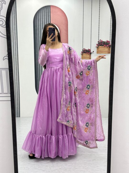 Elegant embroidered Fendy gown with sequin dupatta – Pramukhmart