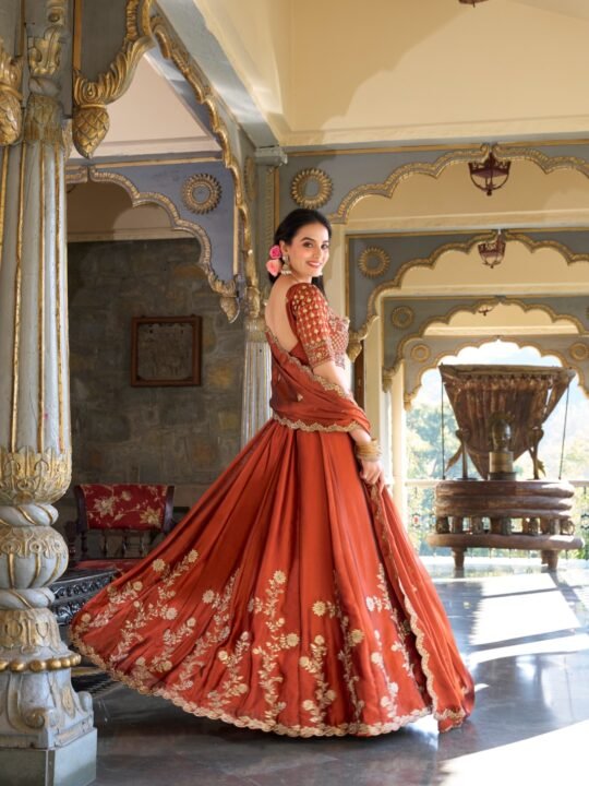 Full Set – Lehenga, Blouse & Dupatta – Pramukhmart