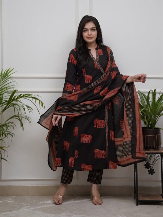 Angrakha style pure cotton kurta set with dupatta and pants – Pramukhmart