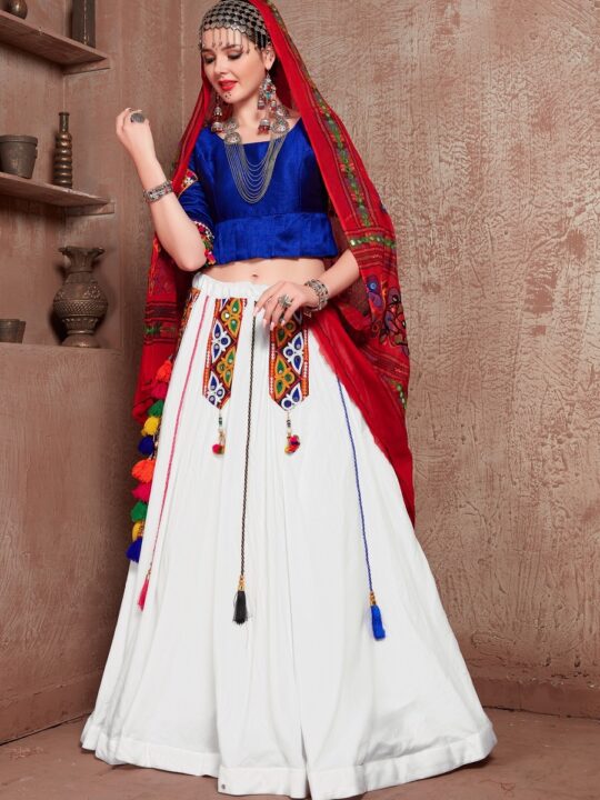 Pramukhmart Traditional Lehenga Set