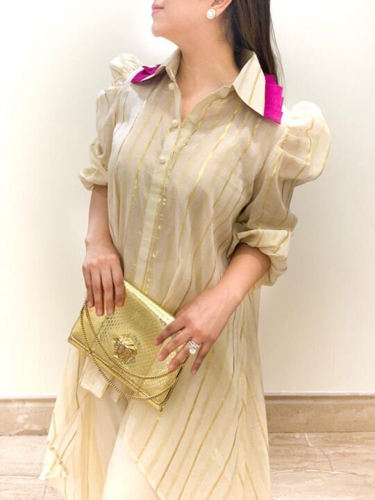 Close-up of puff sleeve and collar design on kurta