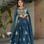 Chinnon gown with sequin embroidery in Rama color