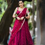 Woman wearing georgette chaniya choli with dupatta – Pramukhmart