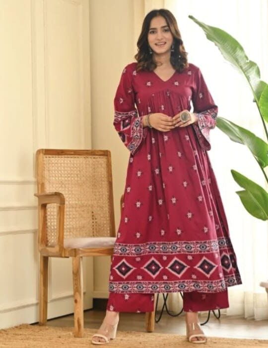 Elegant summer rayon gown with foil work