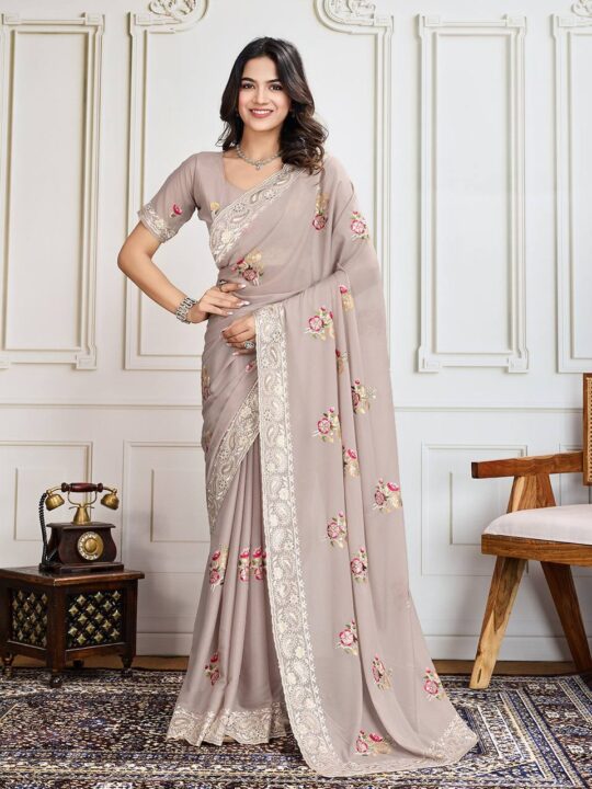 Crunchy silk blouse piece for wedding saree