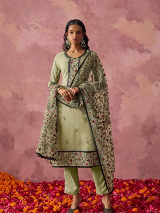Georgette ready to wear salwar suit with net dupatta – Pramukhmart