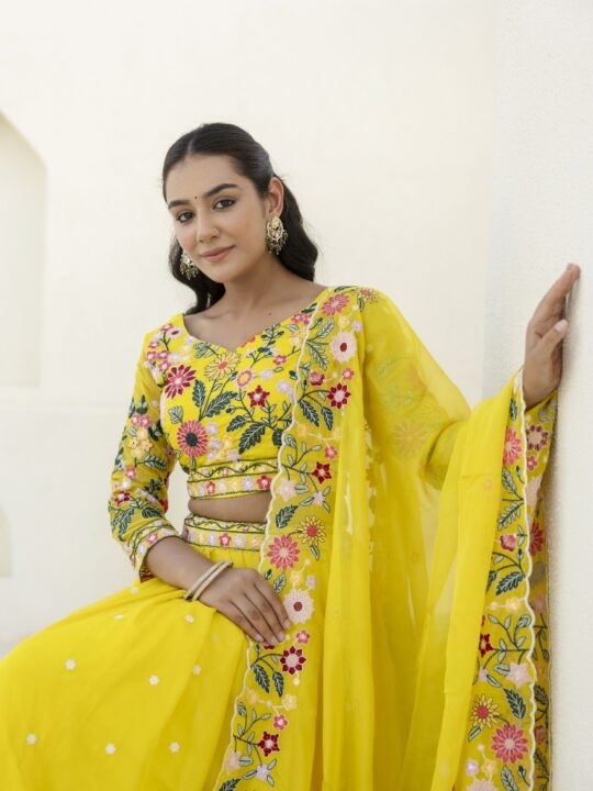 Georgette yellow choli with 3/4 sleeves