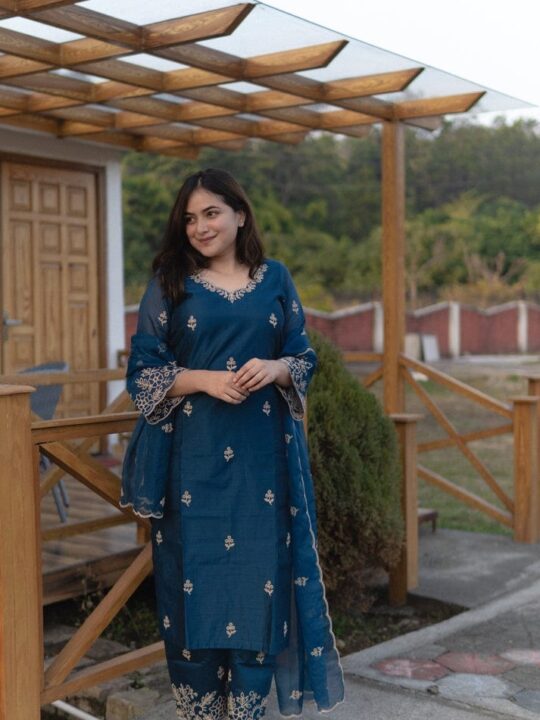 Handmade Cotton Thread Embroidery Kurti Palazzo Set in Deep Blue