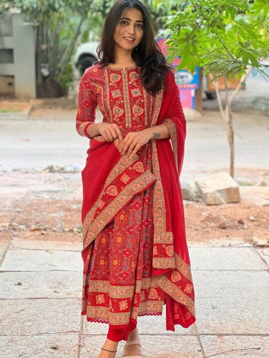 Cotton hand embroidered flared kurta set with pants and dupatta for women – Pramukhmart