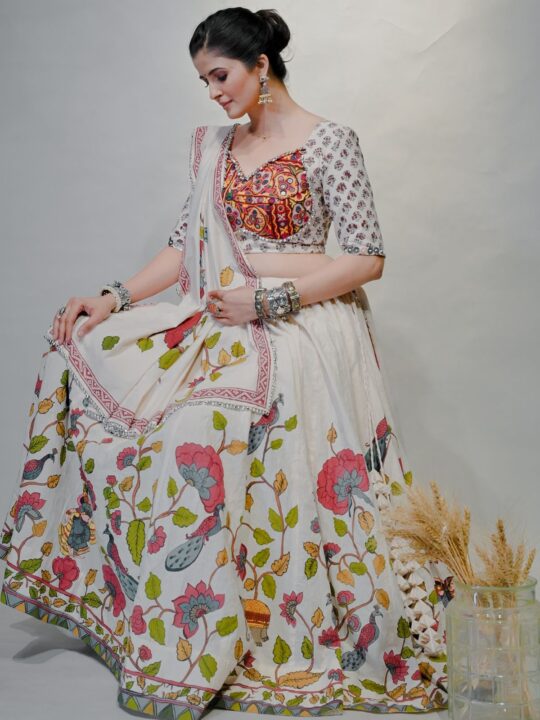 Gamathi work stitched choli with dupatta