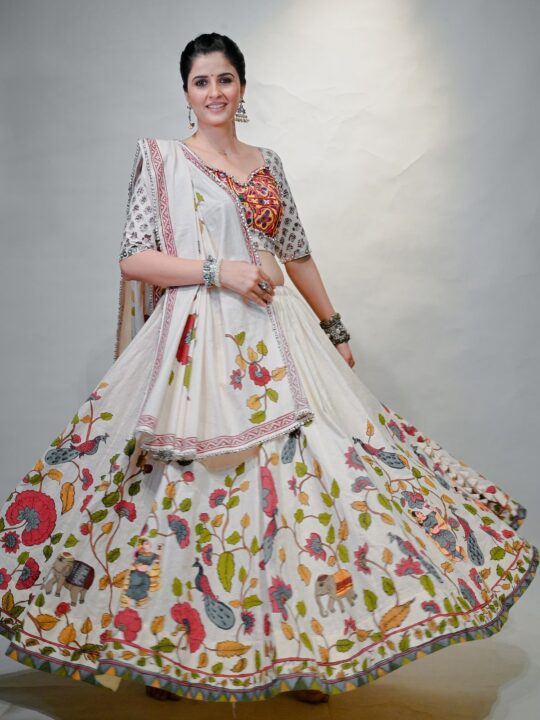 6-meter flair traditional chaniya choli for women