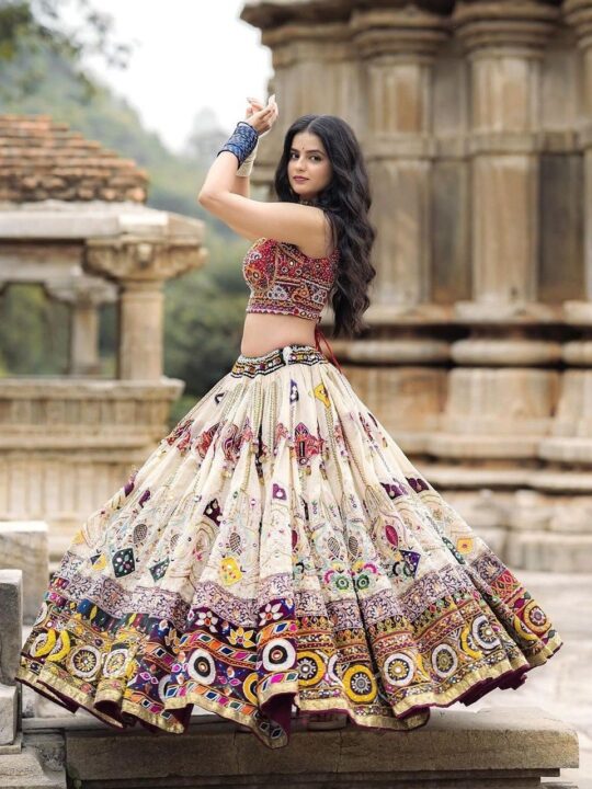 Semi-stitched Muslin Cotton Lehenga for women – Front View