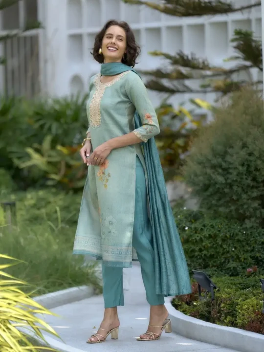 Viscose embroidered dupatta – folded look
