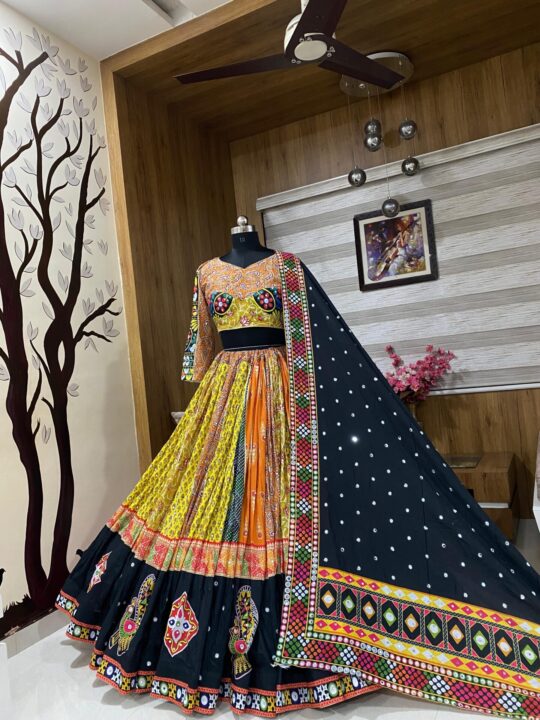 traditional chaniya choli for navratri